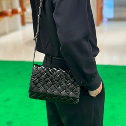 보테가 베네타 포맷 럼플 쁘띠 메신저 미니